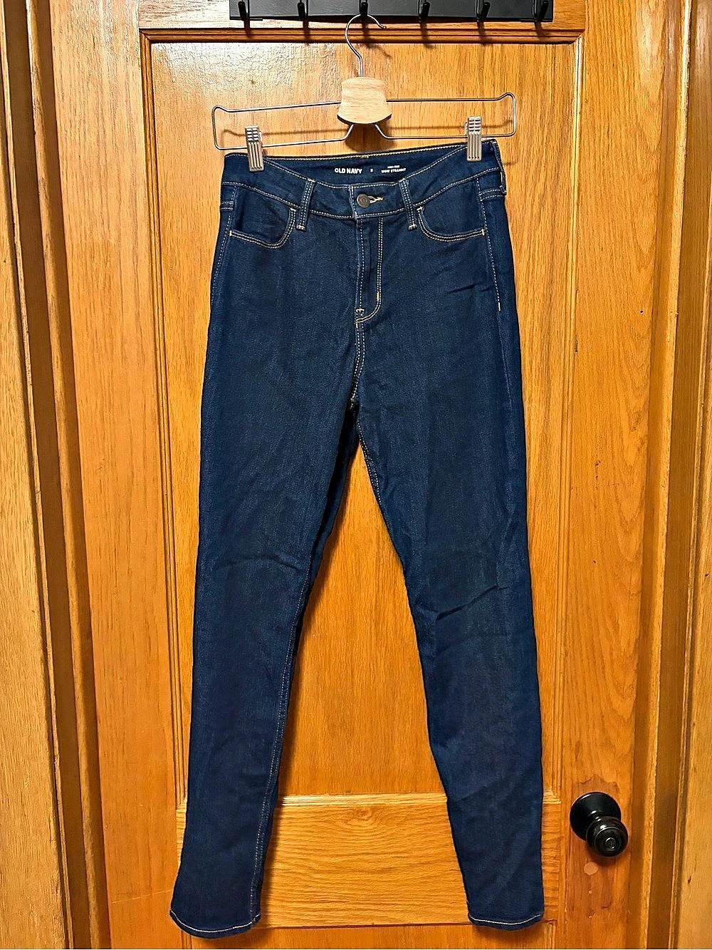 Old Navy WOW Straight Leg Jeans Size 2